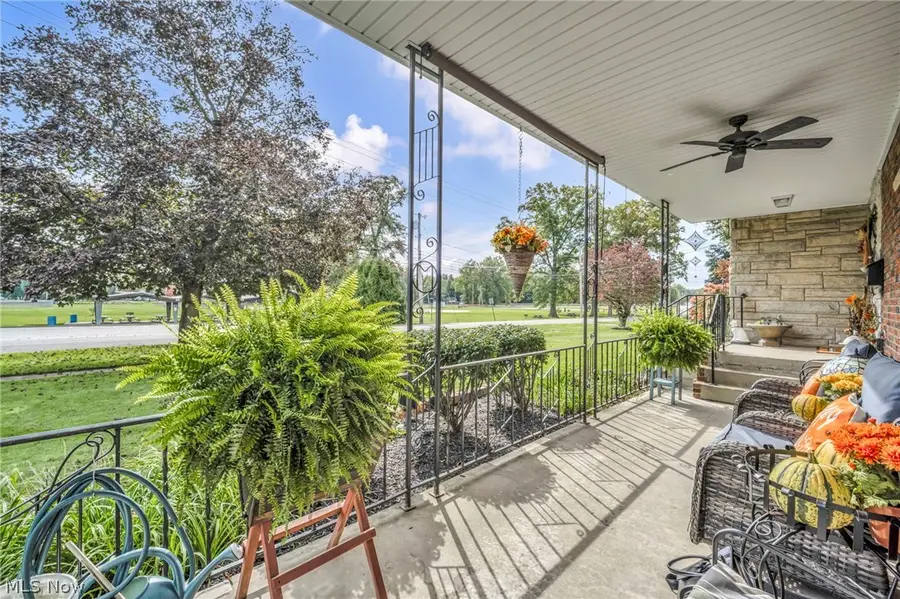 410 S Center Street, Newton Falls, OH 44444 - #3