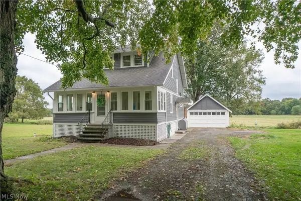 1250 Saint Michaels Avenue, Akron, OH 44320