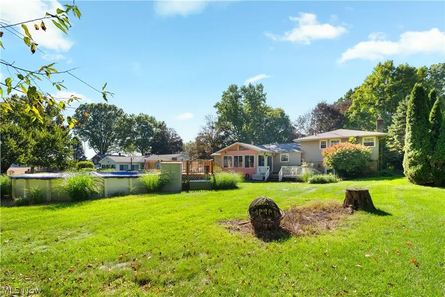 2561 Fallview Nw Street, Uniontown, OH 44685 - #2