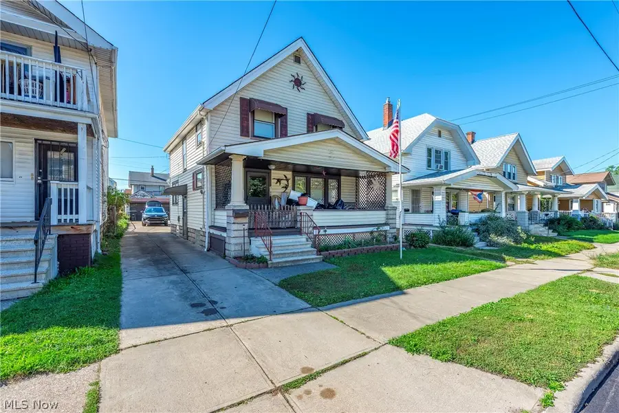 3198 W 84th Street, Cleveland, OH 44102 - #2