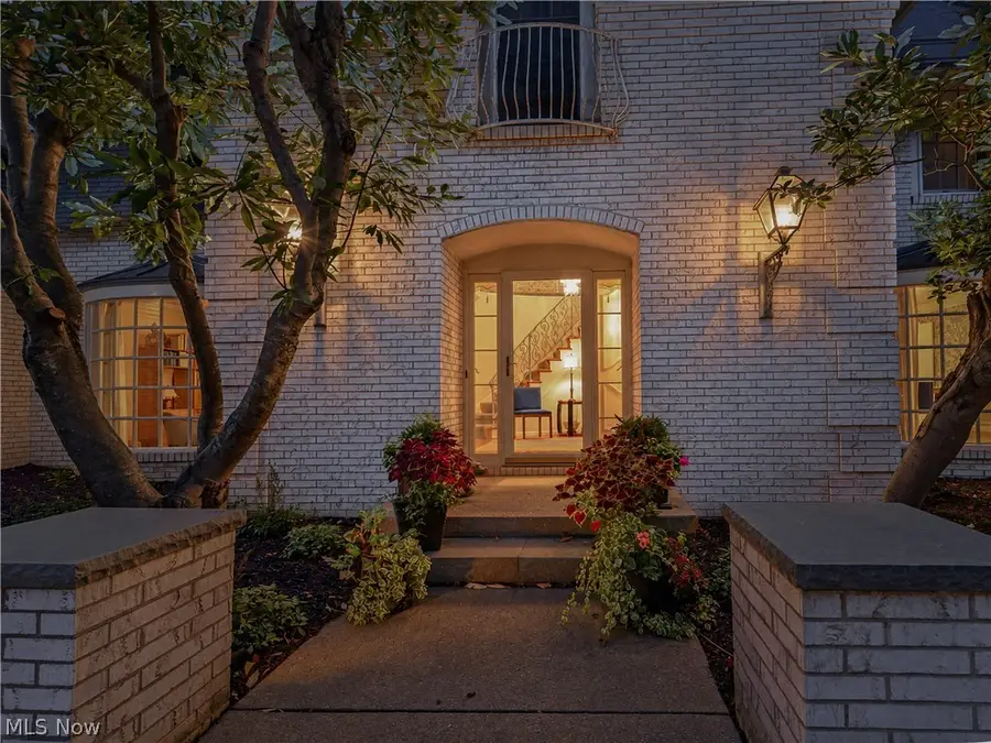 1265 Grenada Ne Drive, Canton, OH 44714 - #2