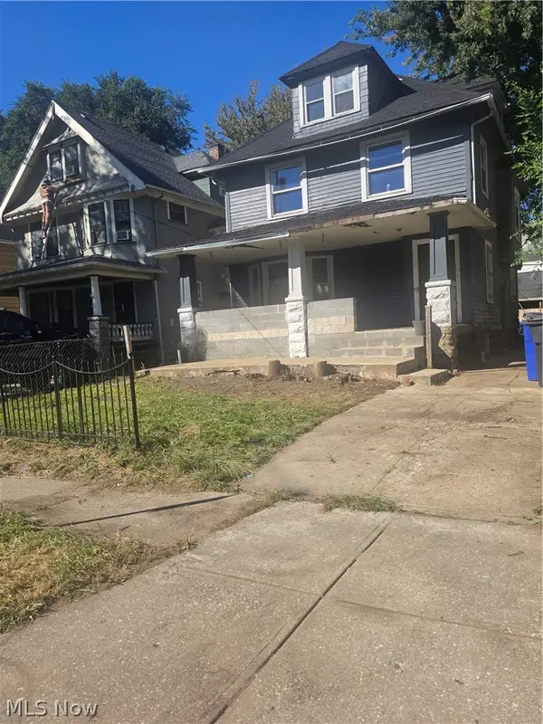 9509 Kempton Avenue, Cleveland, OH 44108