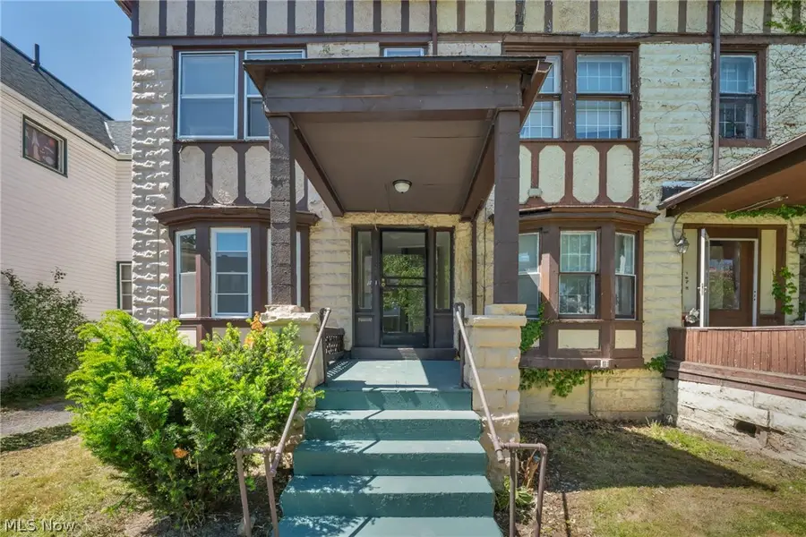 1726 Holyoke Avenue, East Cleveland, OH 44112 - #2