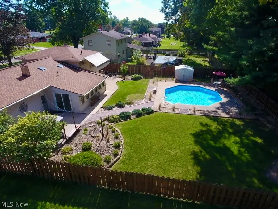 422 Bonnie Brae Avenue, Niles, OH 44446 - #2