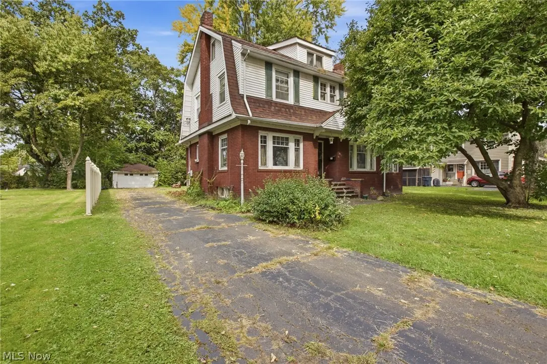 1334 Beechcrest Nw Street, Warren, OH 44485 - #1
