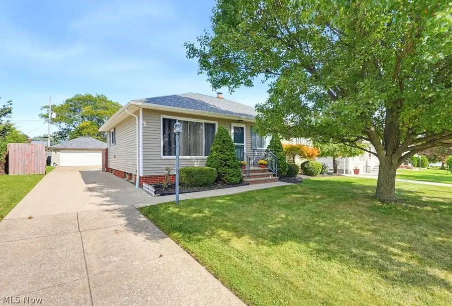 11052 Naomi Drive, Parma, OH 44130 - #2