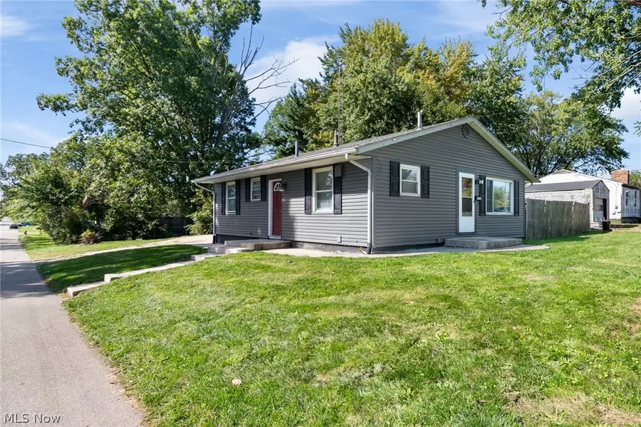 2901 Richmond Ne Avenue, Canton, OH 44705 - #3