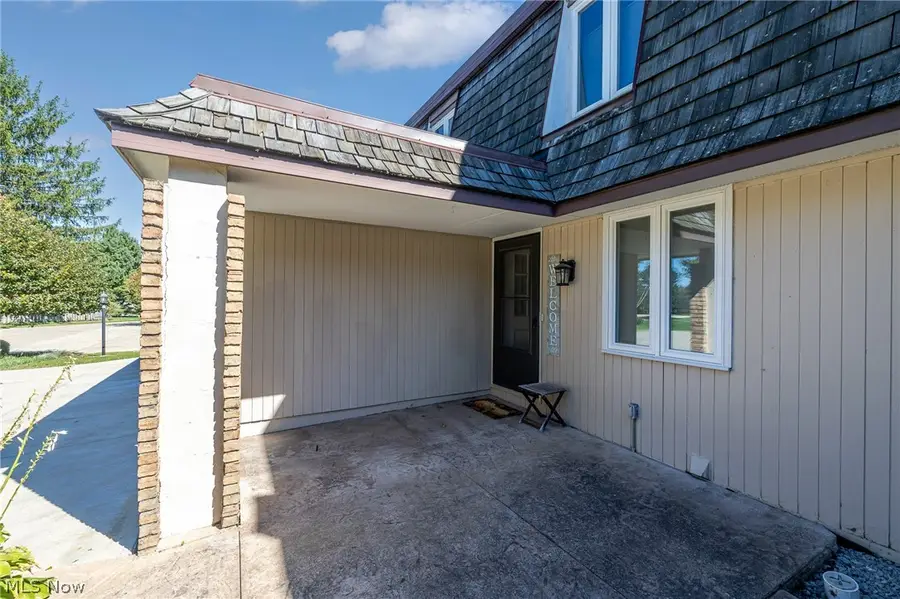 8532 Tanglewood Trail, Chagrin Falls, OH 44023 - #2