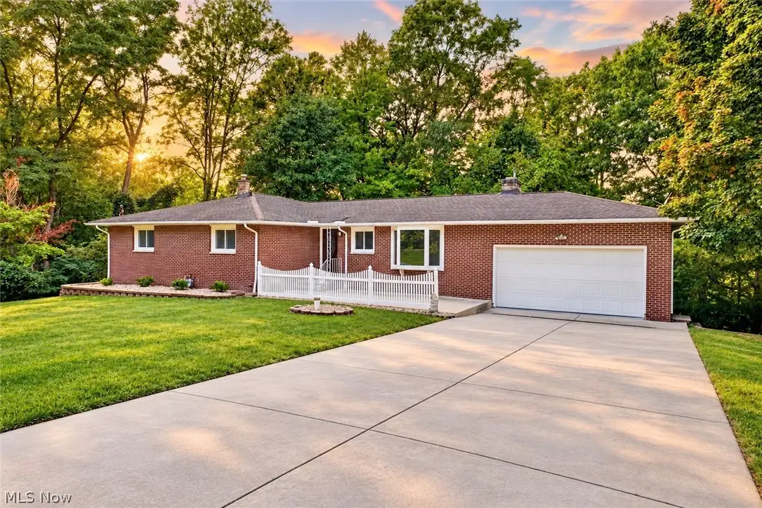 6350 Auburn Road, Painesville, OH 44077 - #1