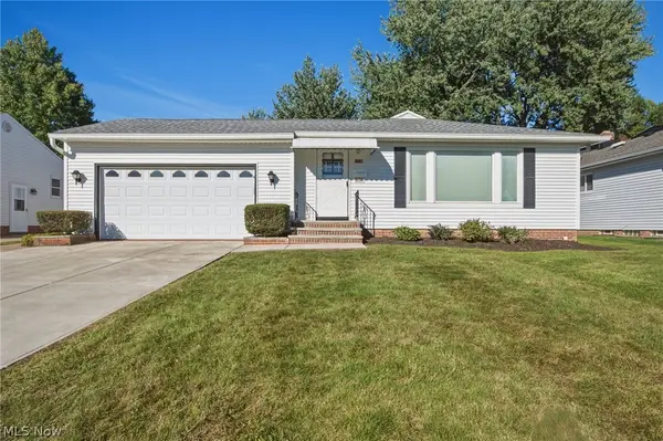 1578 Chelmsford Road, Mayfield Heights, OH 44124