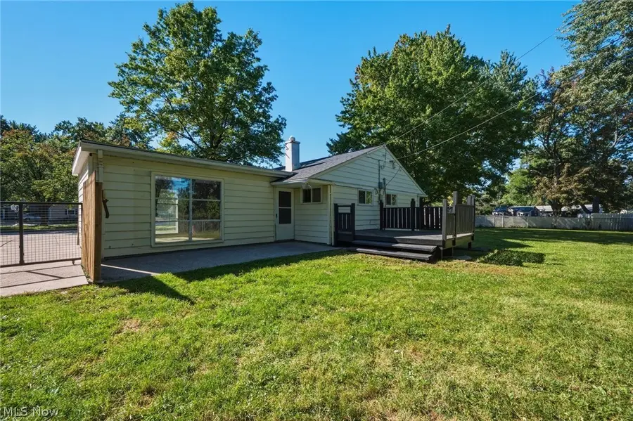 6410 Newland Drive, Parma Heights, OH 44130 - #3