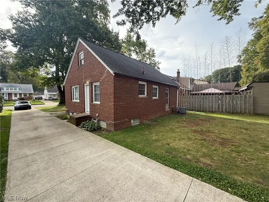 4588 W 227th Street, Fairview Park, OH 44126 - #3