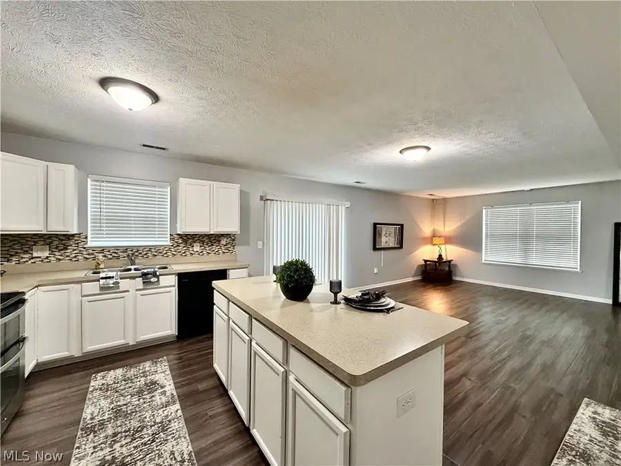 3558 E 71st Street, Cleveland, OH 44105 - #2