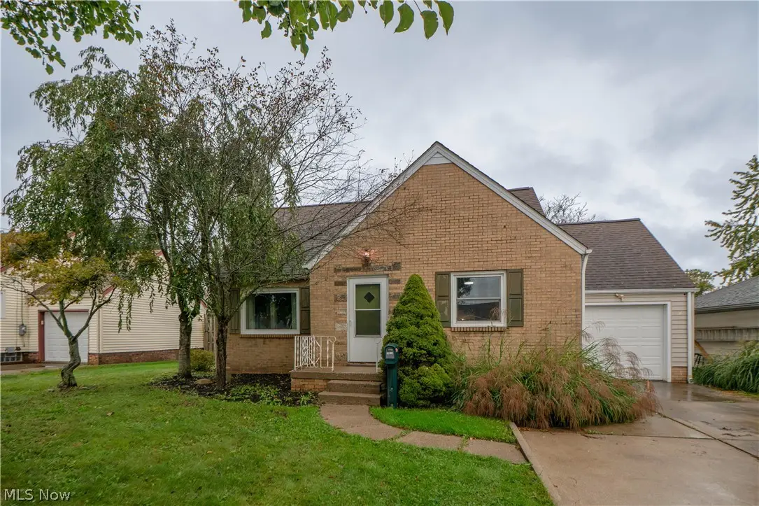 3809 Frazer Nw Avenue, Canton, OH 44709 - #1