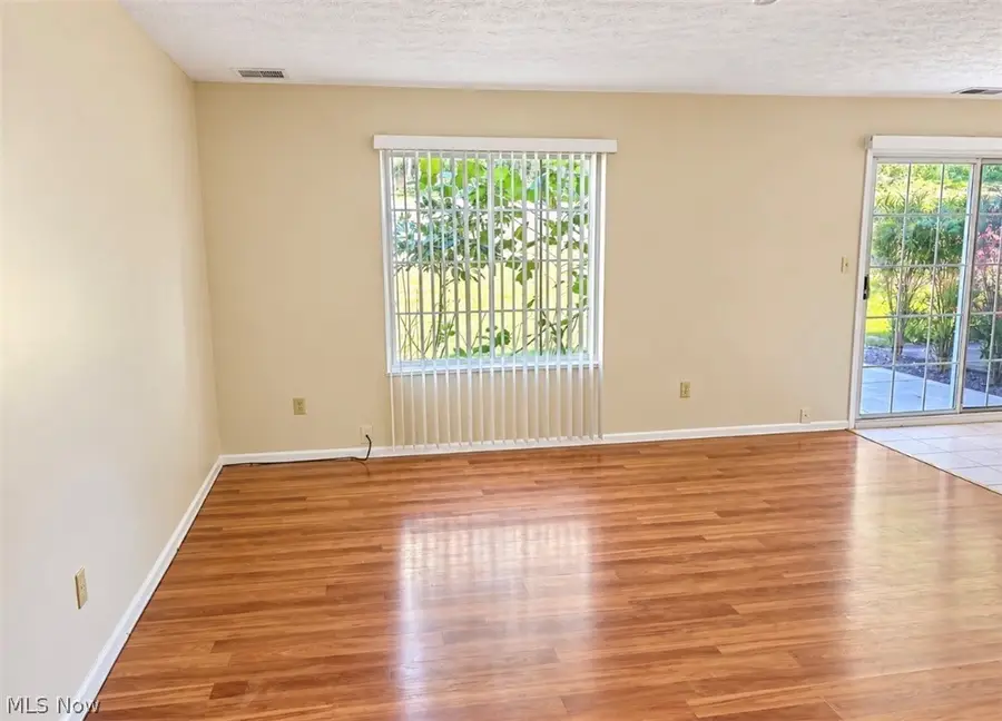 13676 Oakbrook Drive #3676, North Royalton, OH 44133 - #3