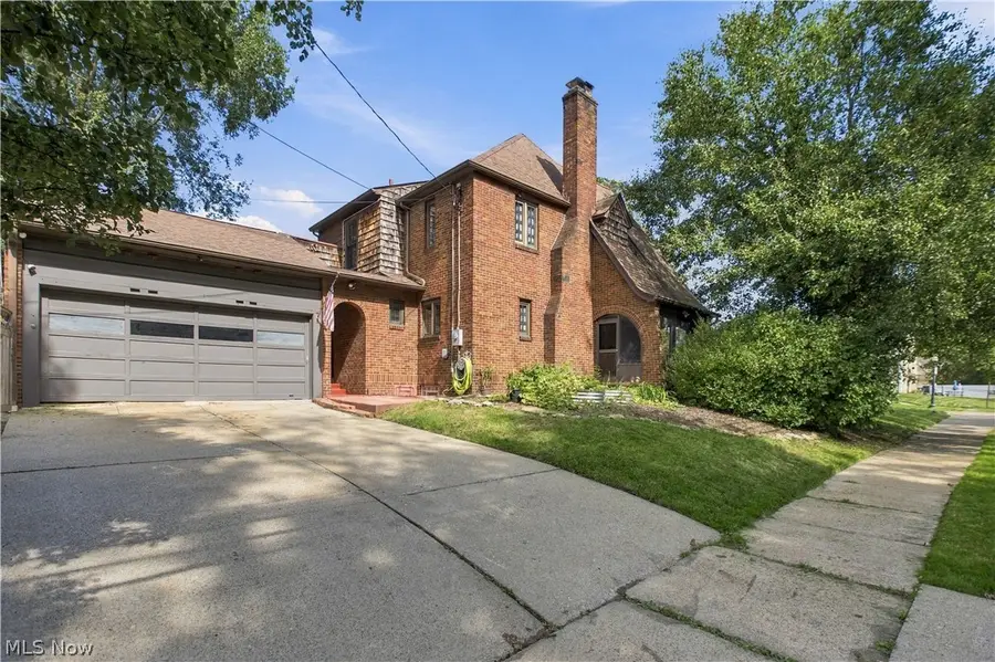520 Mineola Avenue, Akron, OH 44320 - #2