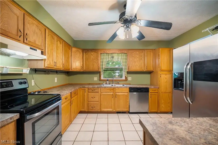 1451 Mishler Ne Street, Alliance, OH 44601 - #2
