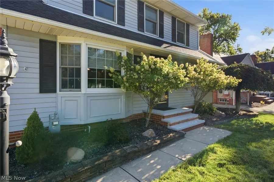 16420 Parklawn Avenue, Middleburg Heights, OH 44130 - #2
