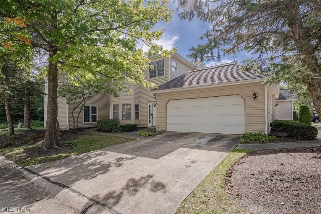 439 Eagle Trce, Mayfield Heights, OH 44124 - #1