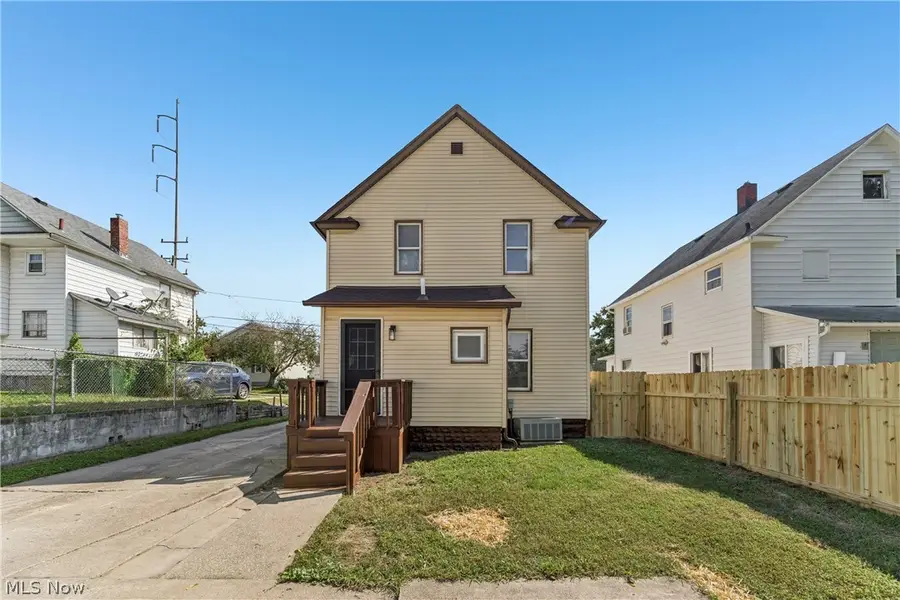 252 17th Nw Street, Barberton, OH 44203 - #2
