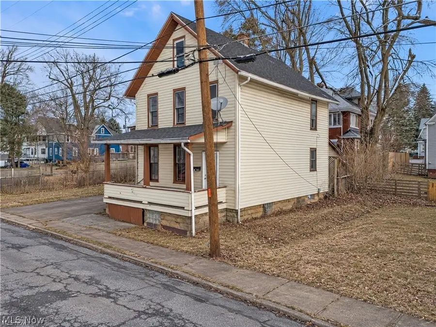 1258 Minerva Nw Court, Canton, OH 44703 - #2