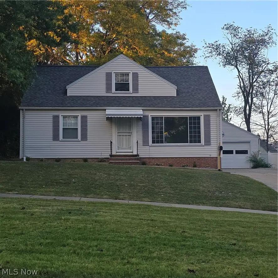 5785 Andover Boulevard, Garfield Heights, OH 44125 - #1