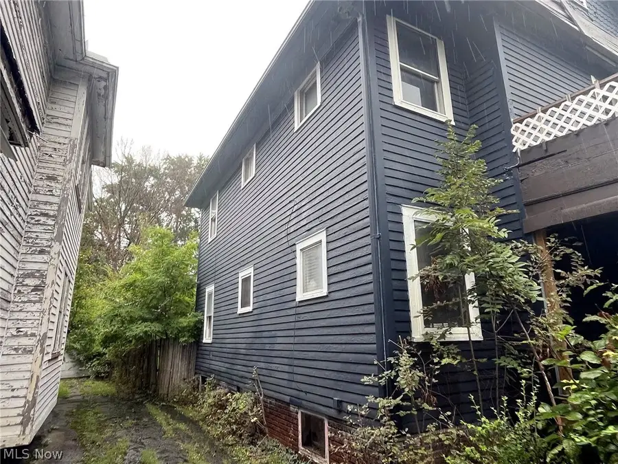 10403 Rosehill Avenue, Cleveland, OH 44104 - #3