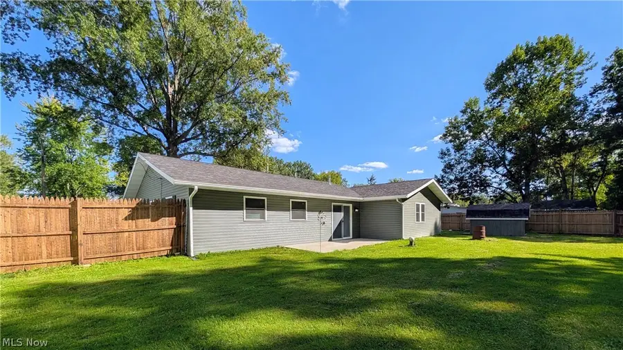 12498 National Dr., Grafton, OH 44044 - #2