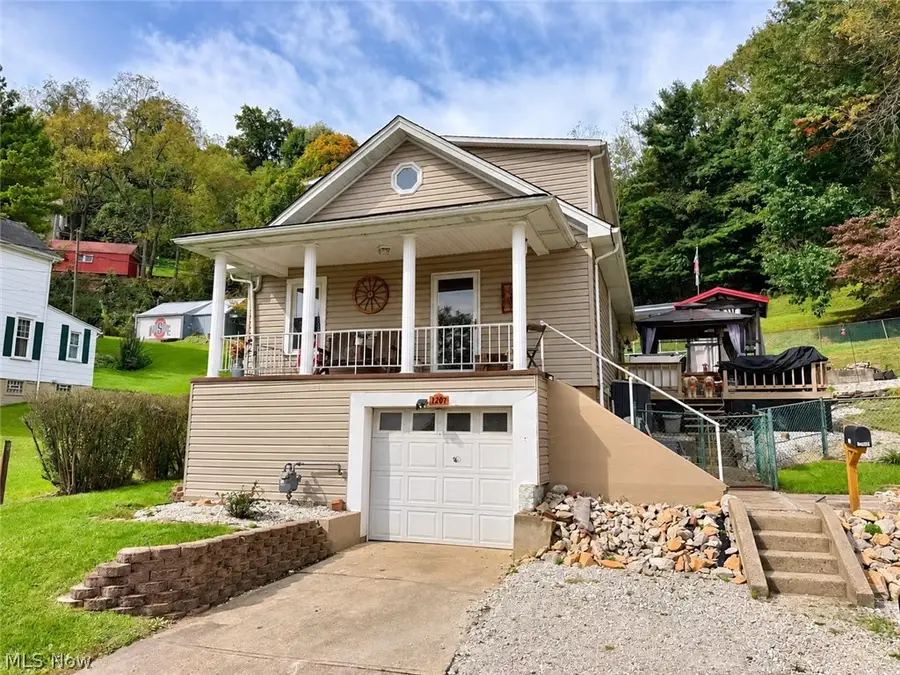 1207 N 9th Street, Martins Ferry, OH 43935 - #2