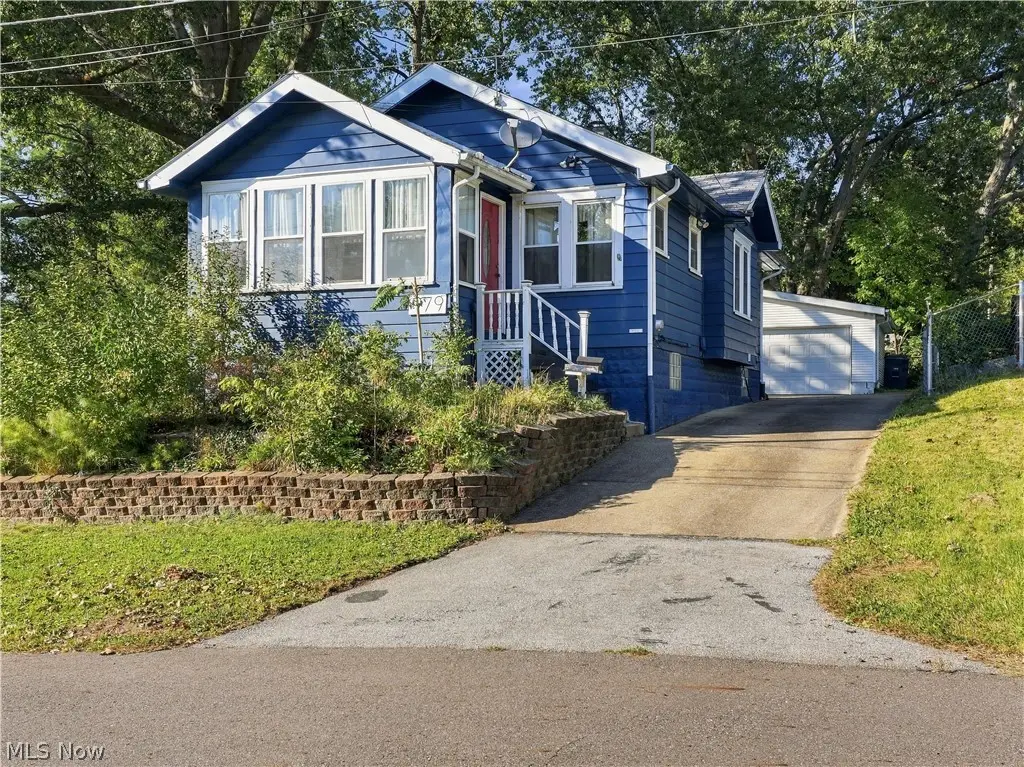 979 Iona Avenue, Akron, OH 44314 - #1