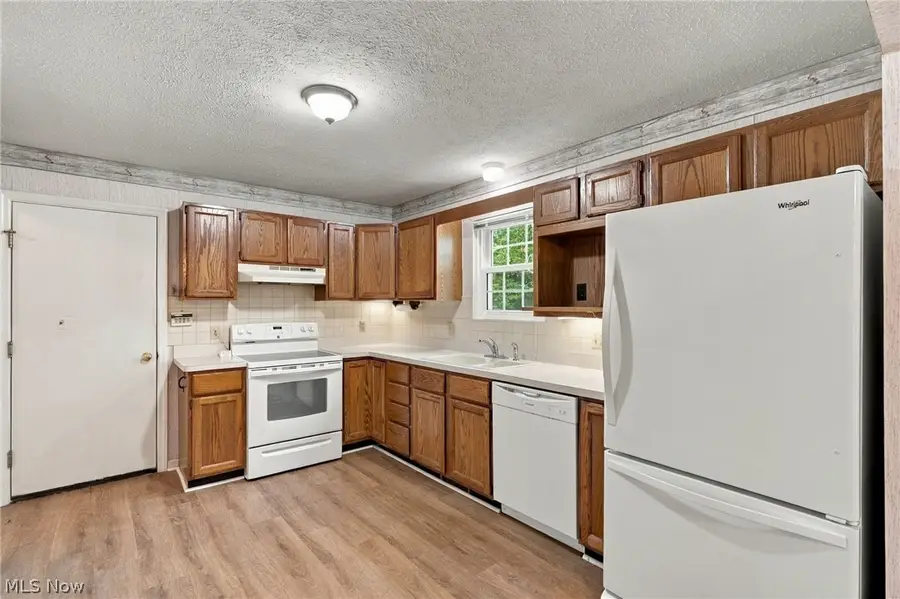 3414 E Prescott Circle, Cuyahoga Falls, OH 44223 - #3