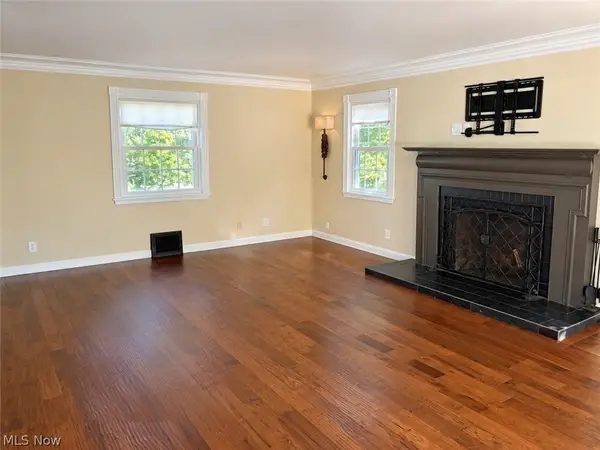 267 S Main Street, Hudson, OH 44236