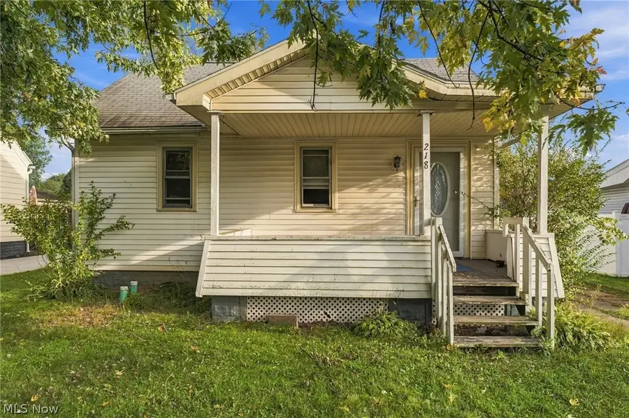 218 Jacob Ne Street, Navarre, OH 44662 - #2