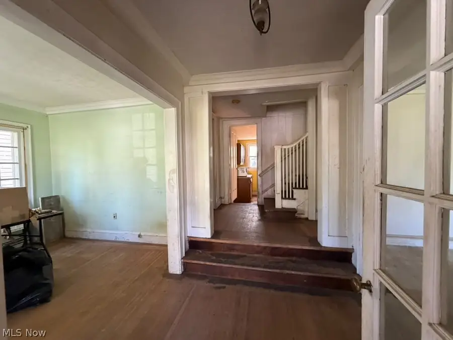 1676 Lee Road, Cleveland Heights, OH 44118 - #3