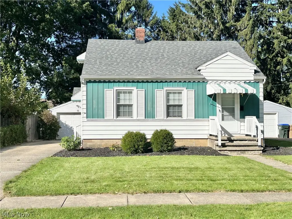 119 Adams Avenue, Cuyahoga Falls, OH 44221 - #1