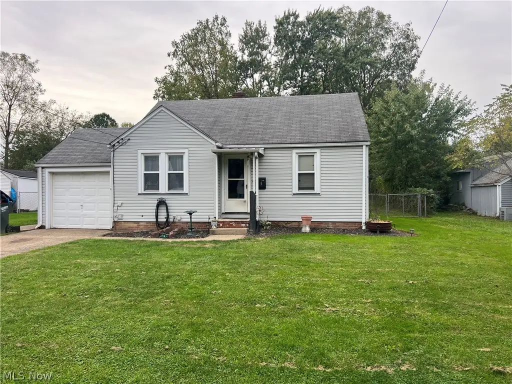 309 Fairlawn Sw Avenue, Massillon, OH 44646 - #1