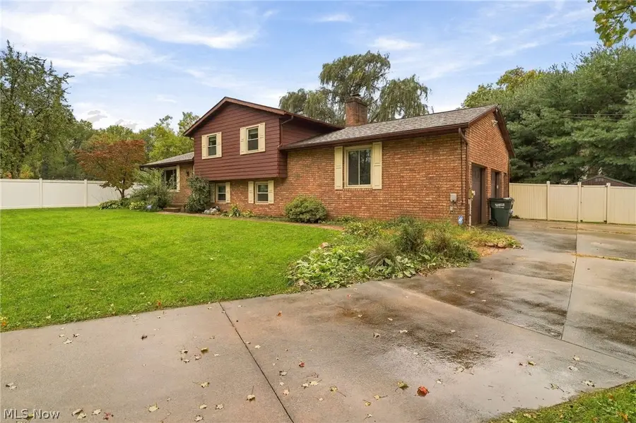 3855 Westlynn Nw Avenue, Massillon, OH 44646 - #3