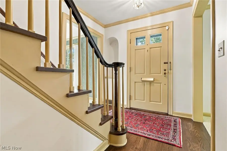 302 Summit Sw Street, North Canton, OH 44720 - #2