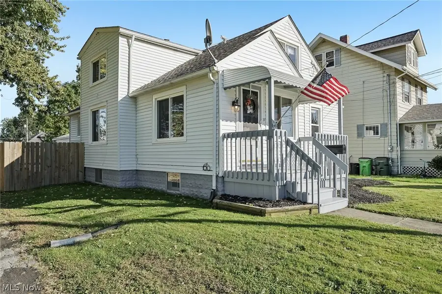 211 23rd Nw Street, Barberton, OH 44203 - #2