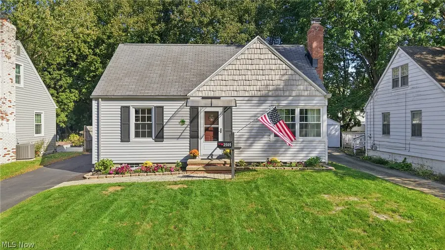 2505 15th Street, Cuyahoga Falls, OH 44223 - #2
