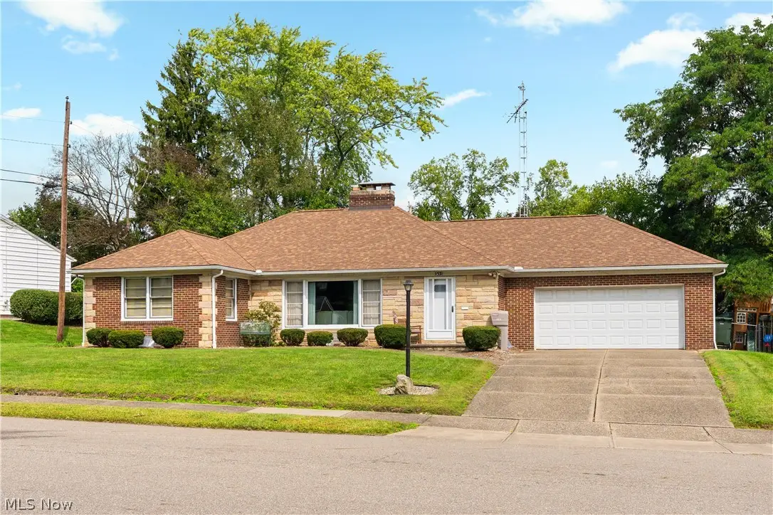 525 33rd Nw Street, Canton, OH 44709 - #1
