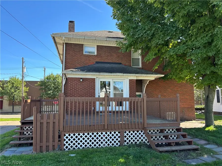 109 Main N Street, Navarre, OH 44662 - #3