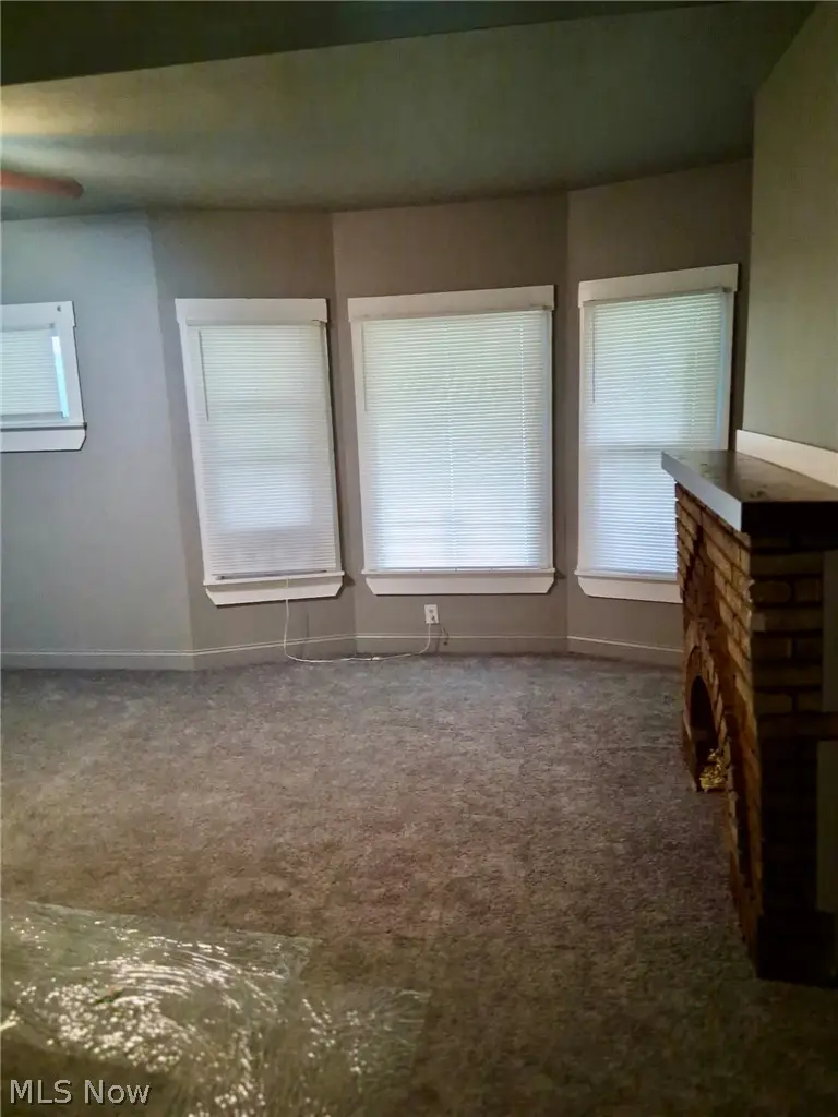 9123 Kempton Avenue, Cleveland, OH 44108 - #3