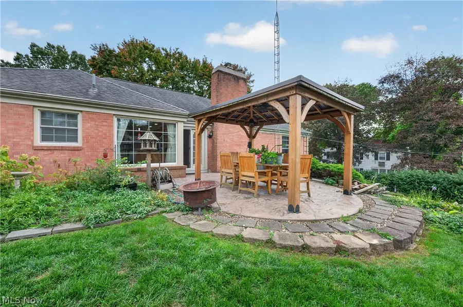 1443 Wilkshire Sw Circle, North Canton, OH 44720 - #3