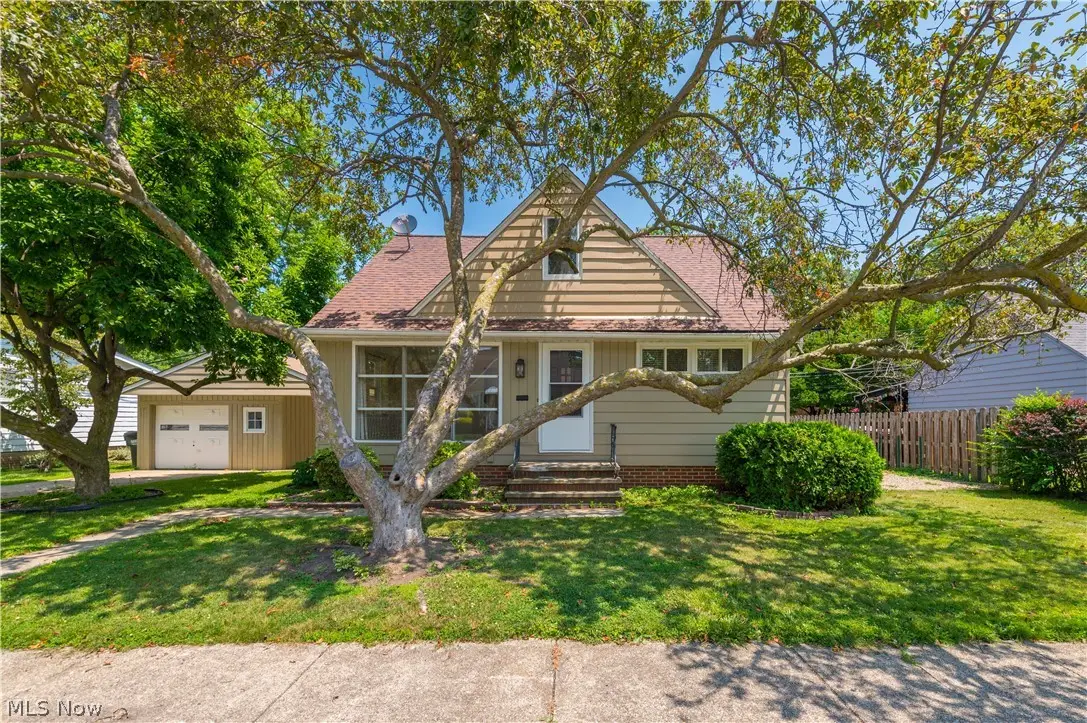 85 E 205th Street, Euclid, OH 44123 - #1