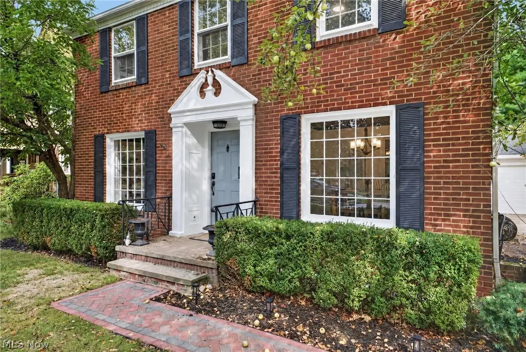 17318 Daleview Drive, Lakewood, OH 44107 - #1