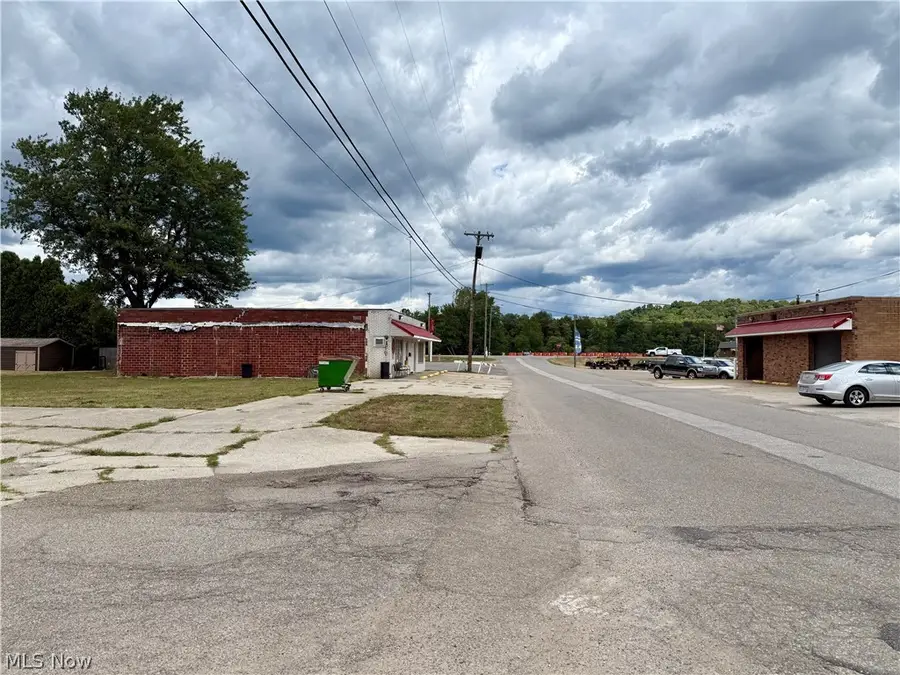 633 Wilson Street, Malvern, OH 44644 - #3