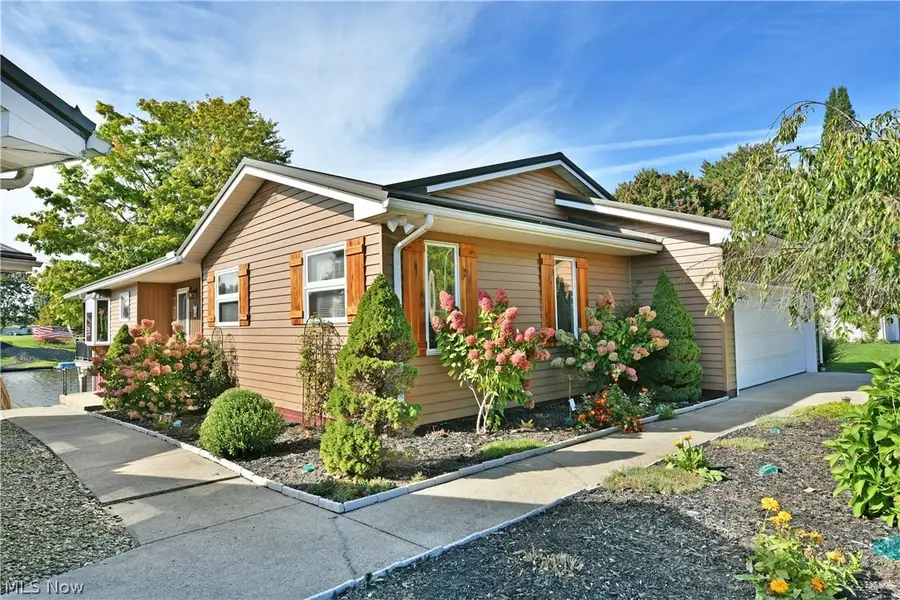 1460 Lake Vue Drive, Roaming Shores, OH 44085 - #3