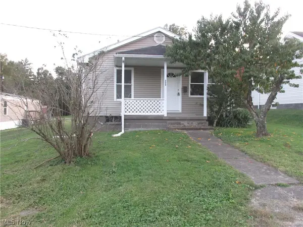 220 Grant St., St Marys, WV 26170