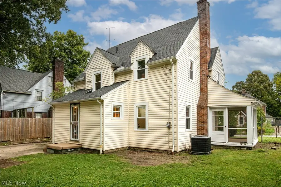 574 Moreley Avenue, Akron, OH 44314 - #3